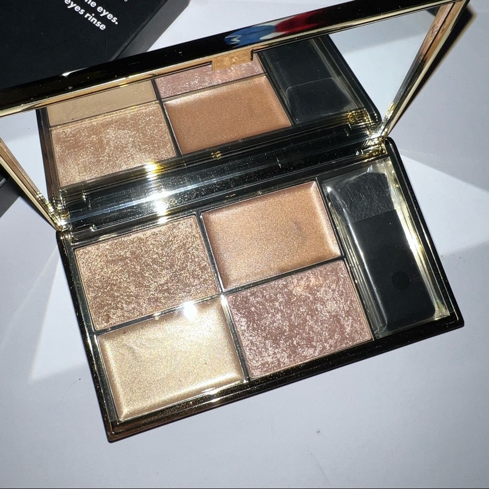 Sleek makeup highlighting palette Cleopatra’s Kiss